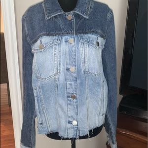 BLANK NYC - 2 TONE FRAYED DENIM JACKET - LARGE